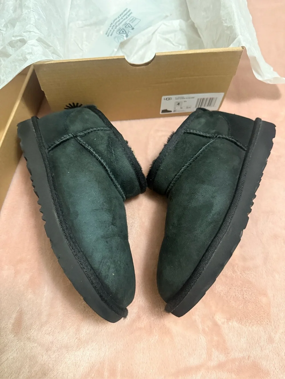 UGG soft black